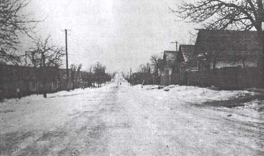 Pohled od čp.50 ke hřbitovu (zima 1941)